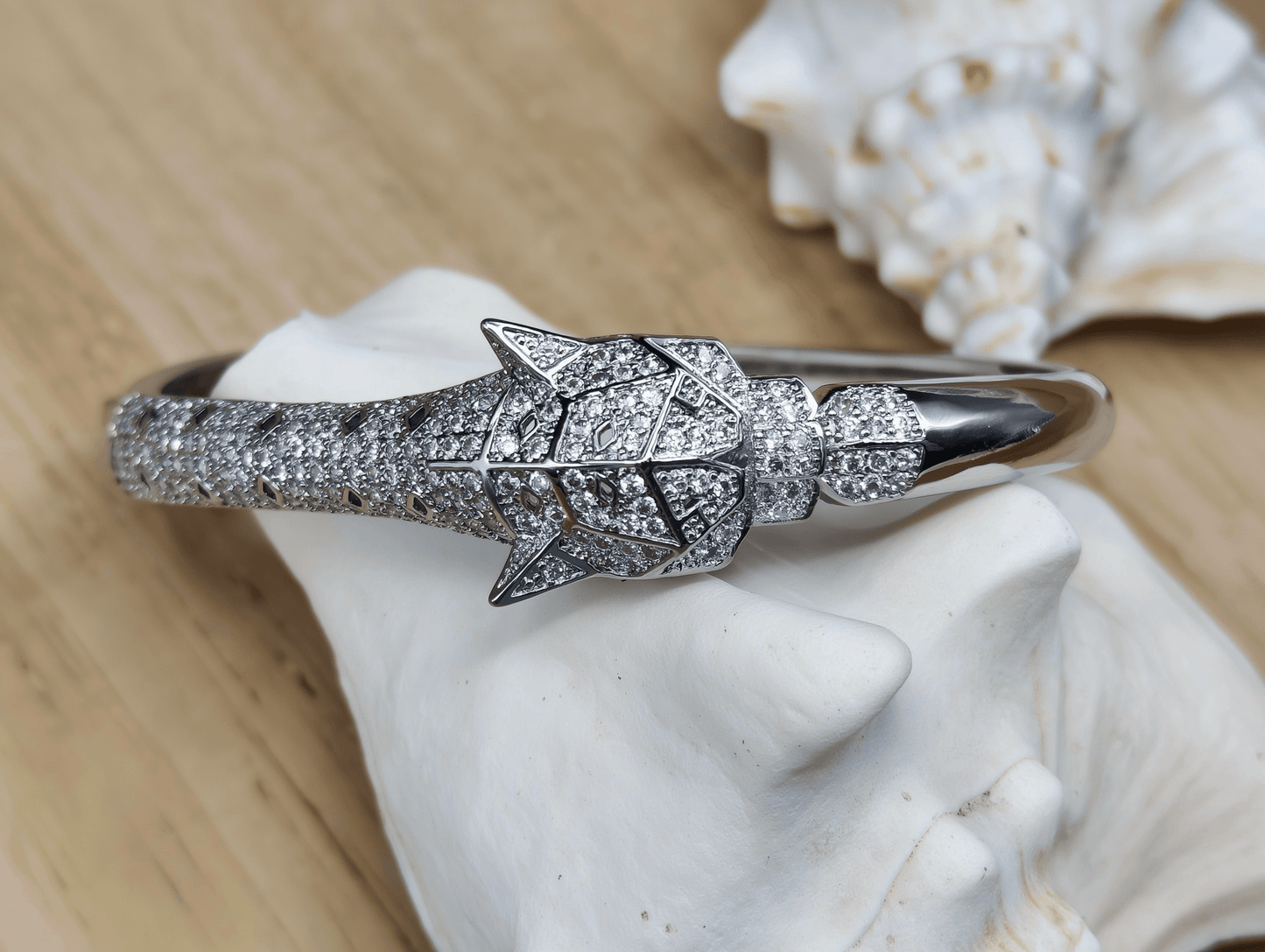 Silver Panthera - Joudella