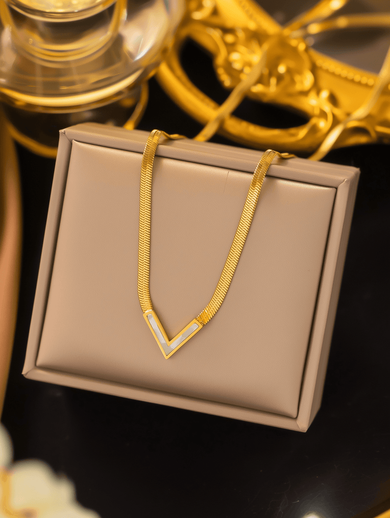 Linea V Necklace - Joudella