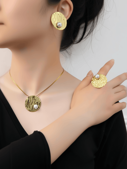 Golden Echo - Joudella